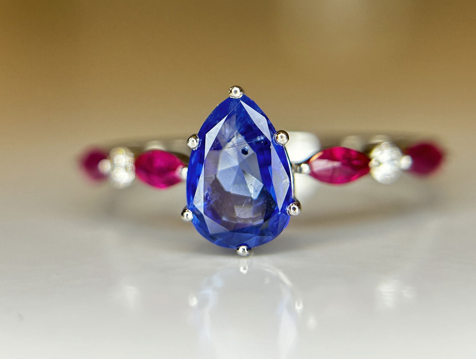 Beautiful 1.06 CT Unheated Burma Blue Sapphire With Burma Ruby, Natural Diamonds & 950 Platinum - 3