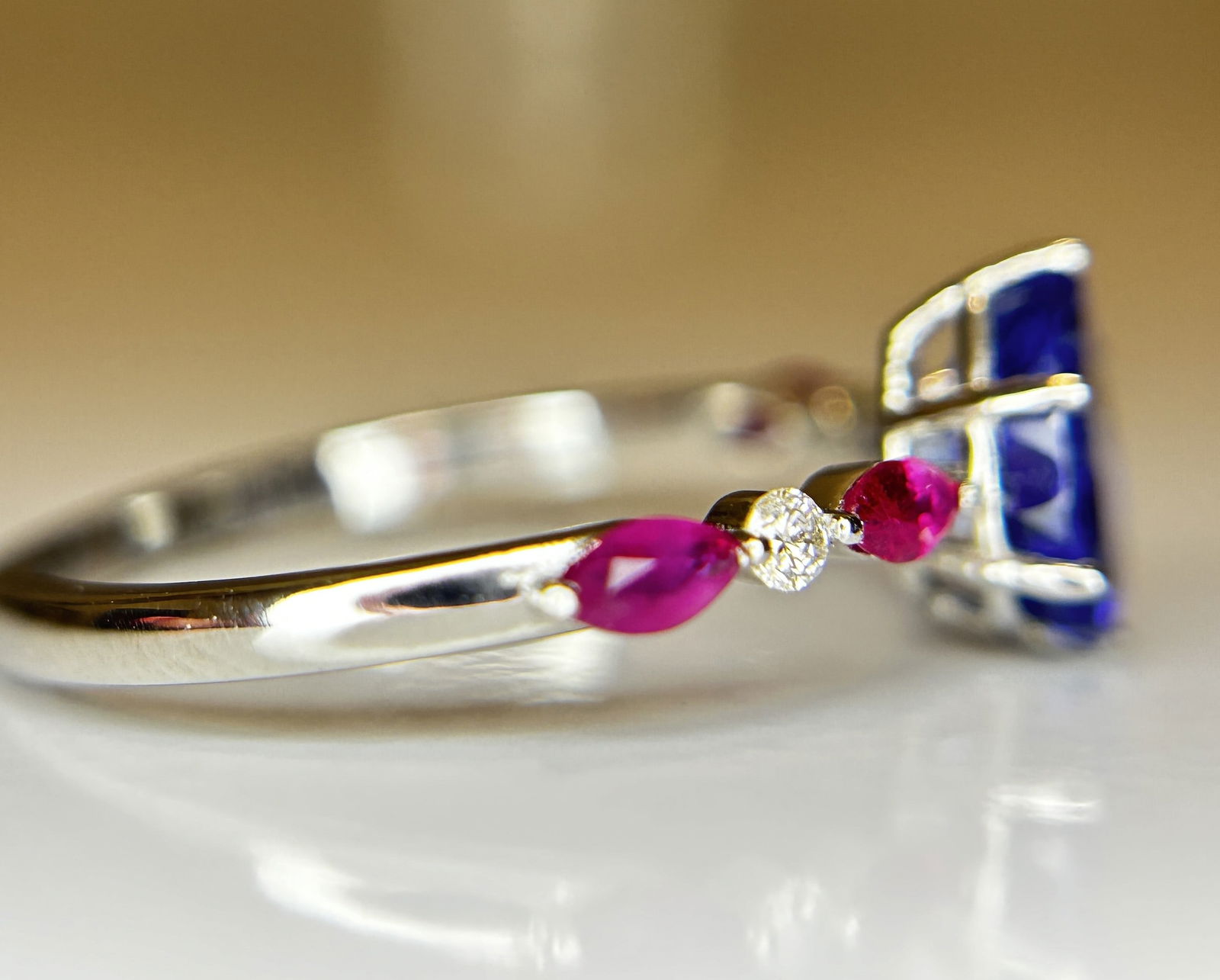 Beautiful 1.06 CT Unheated Burma Blue Sapphire With Burma Ruby, Natural Diamonds & 950 Platinum - 7