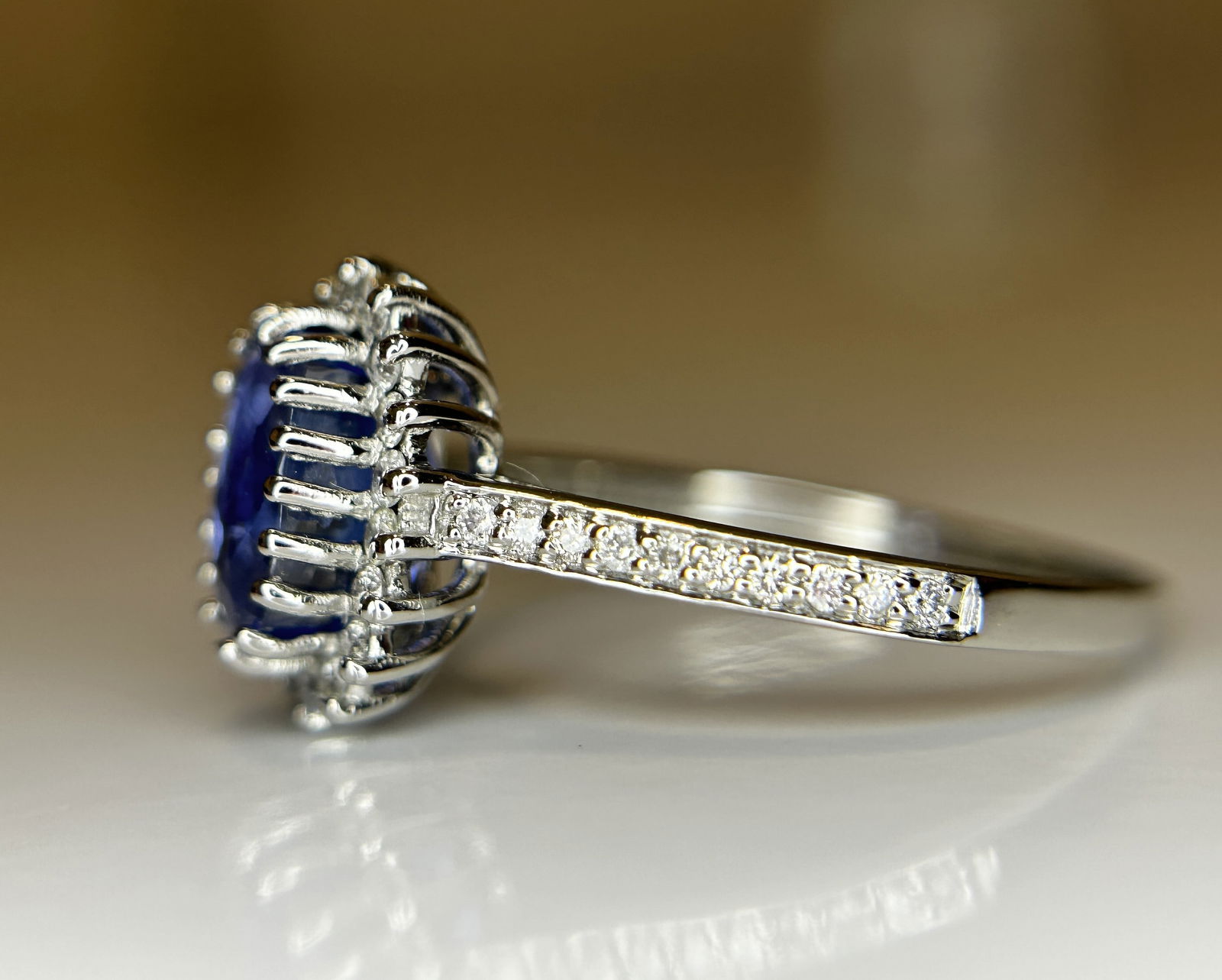 Beautiful 2.19 CT Unheated Burma Blue Sapphire Diamonds & 950 Platinum - 7