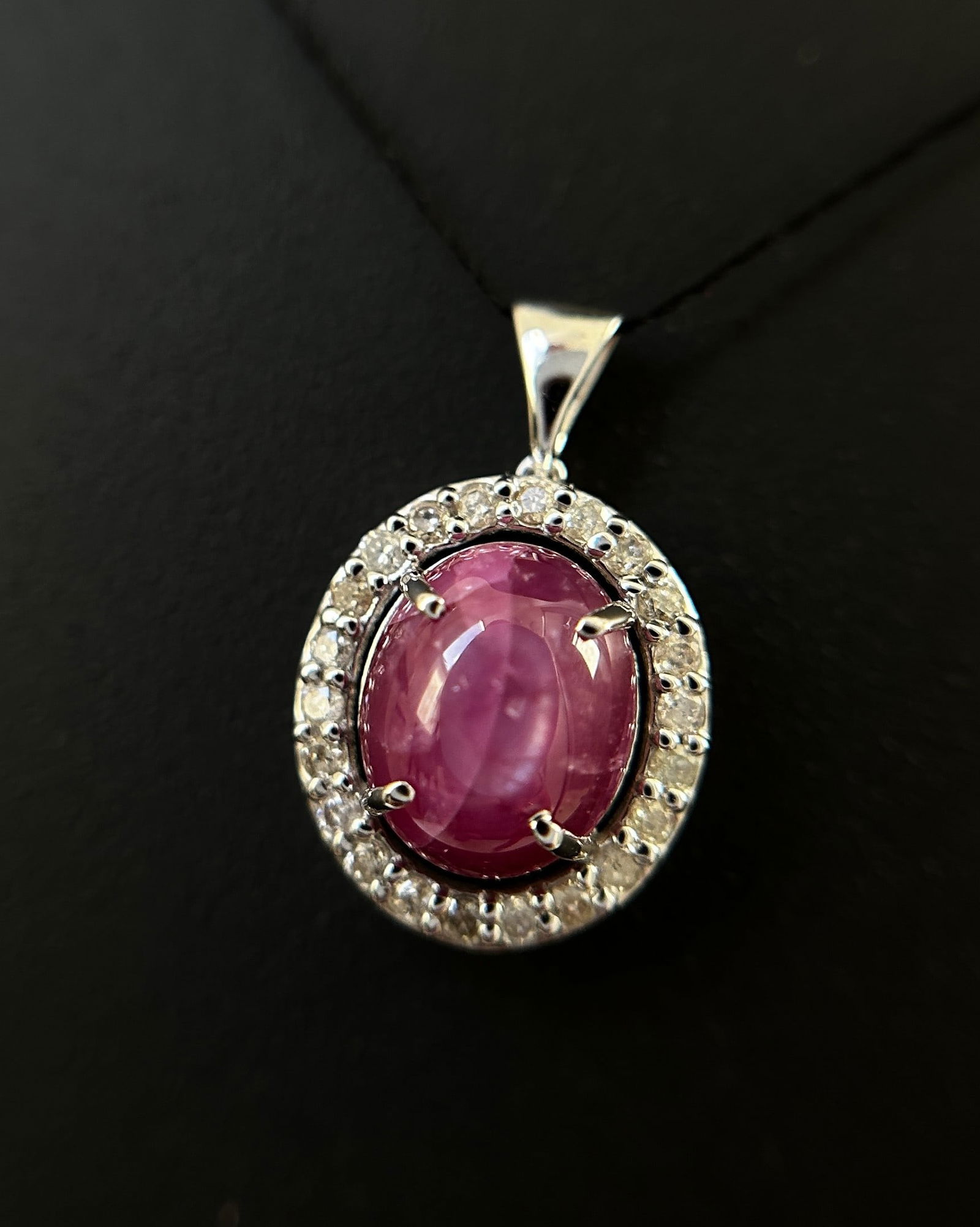 Beautiful Natural Star Ruby Pendant 2.35Ct With Natural Diamonds & 18k Gold - 3