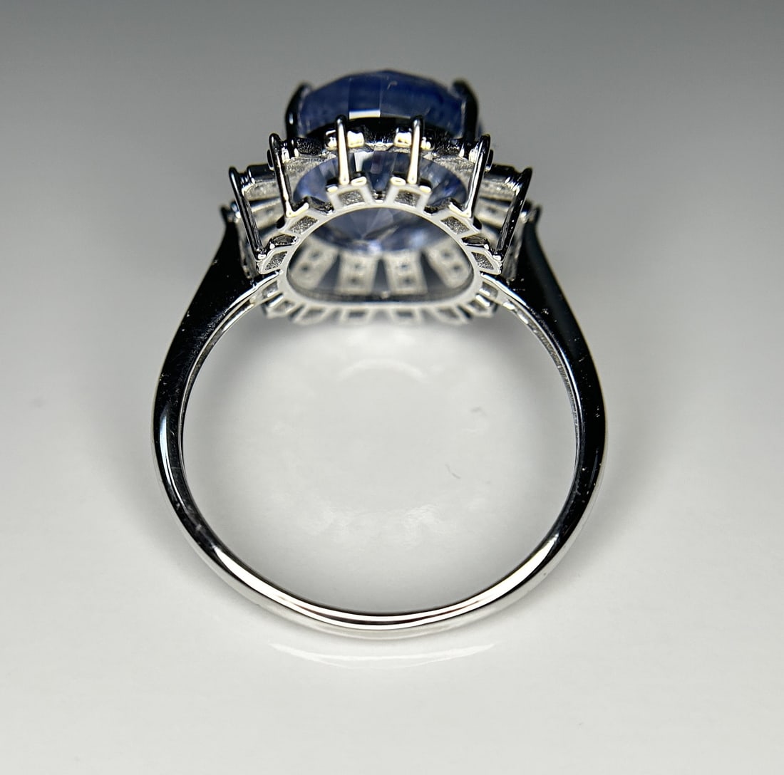 Beautiful 7.90CT Unheated Ceylon Blue Sapphire With Natural Diamonds & 18k Gold - 7
