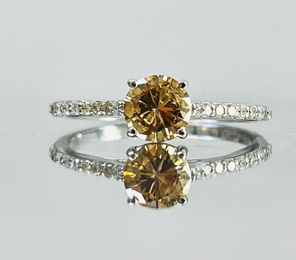 Beautiful Natural 0.82 CT Natural Solitaire Champagne Diamond Ring With 18k Gold (1 of 6)