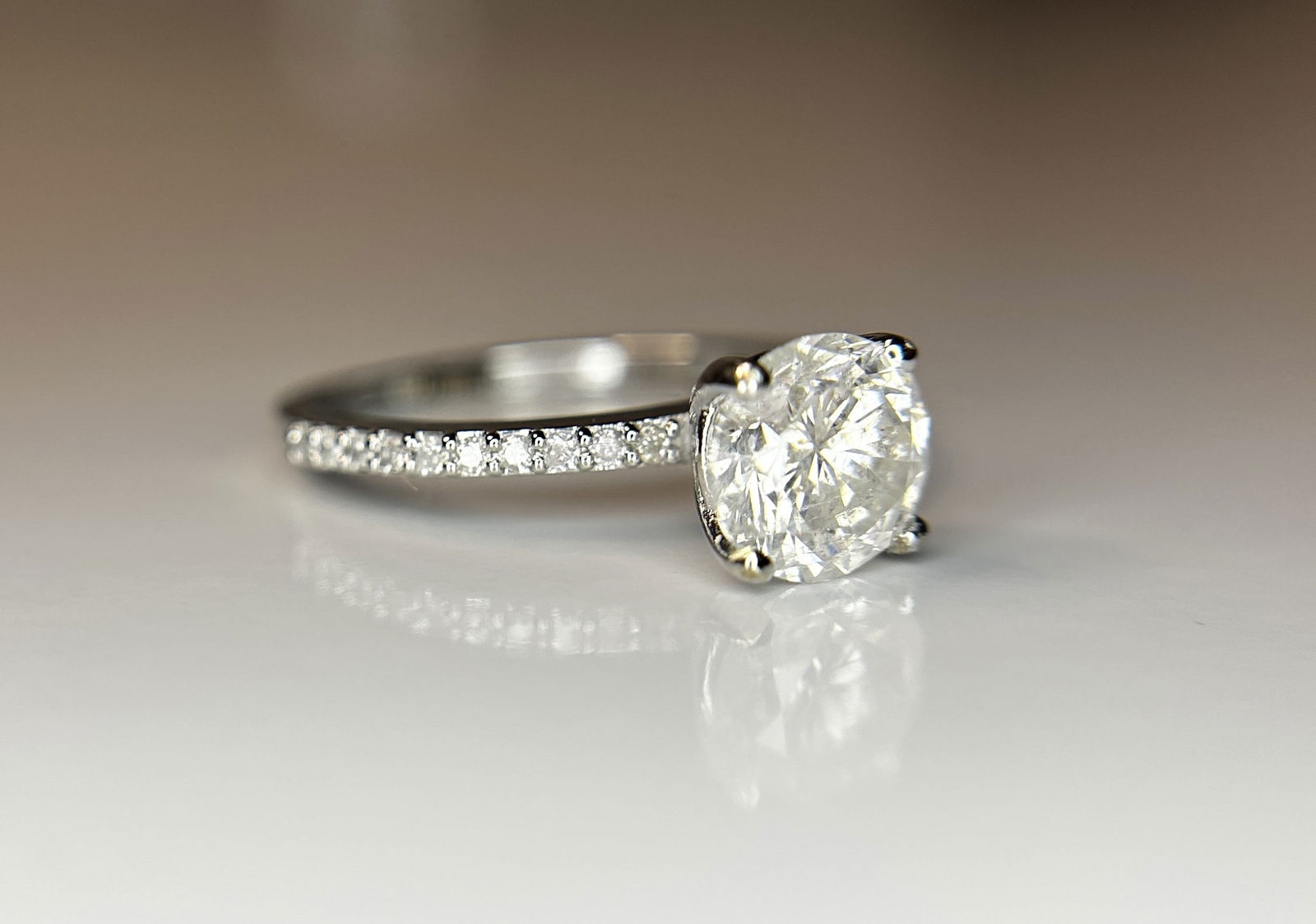 Beautiful 1.82ct Untreated Natural Solitaire Diamond & 18k Gold - 6