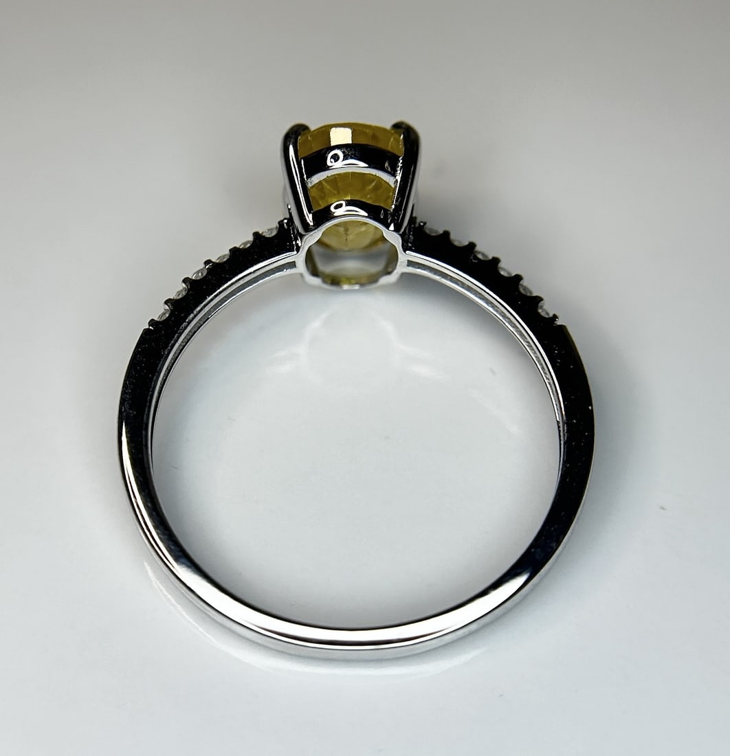 Beautiful 2.44 CT Unheated Yellow Sapphire With Natural Diamonds & 18k Gold - 4