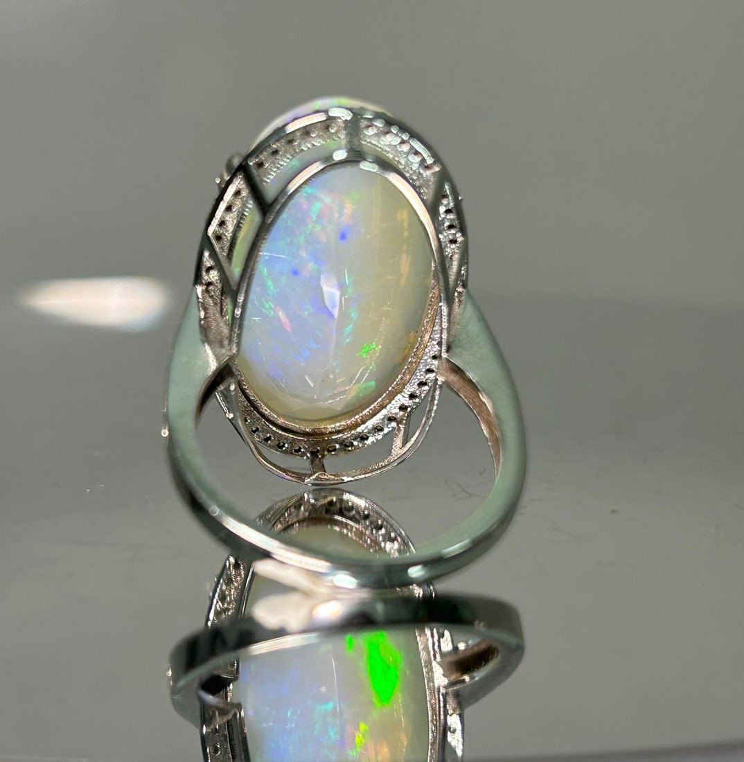 Beautiful Faceted 7.74 CT Natural Opal Ring With Natural Diamond & 18k Gold - 9