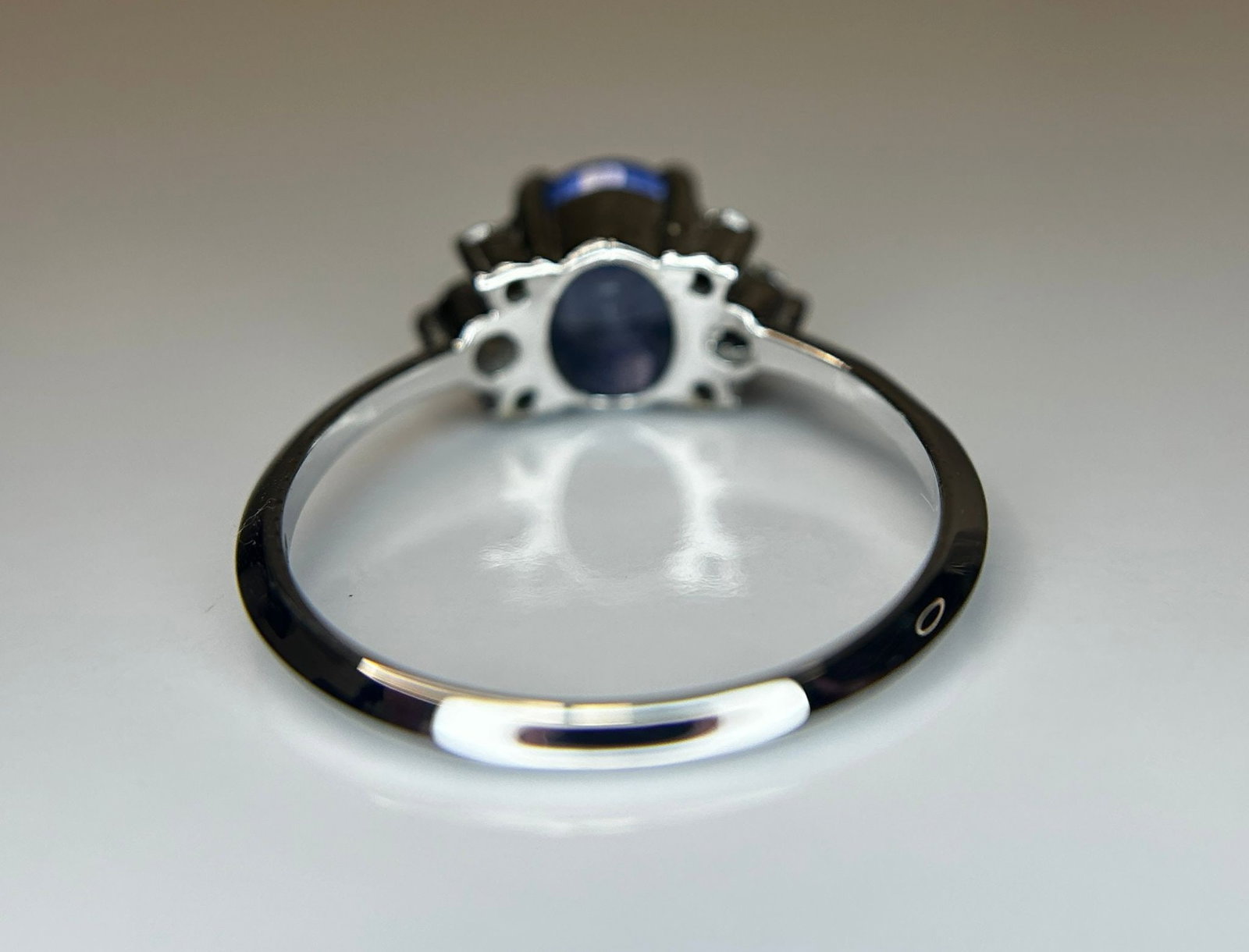 Beautiful 1.79 CT Natural Ceylon Blue Sapphire Diamonds & 18k Gold - 3