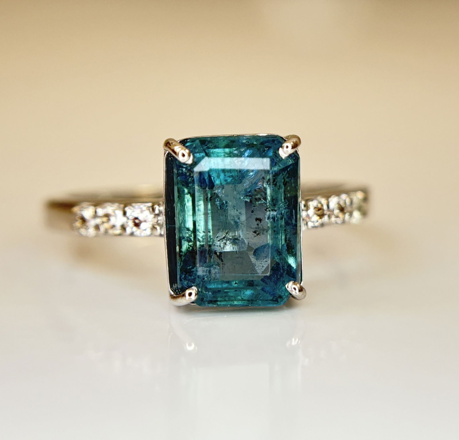 Beautiful 3.50 CT Natural Emerald Ring With Natural Diamonds & Platinum 950 (1 of 10)