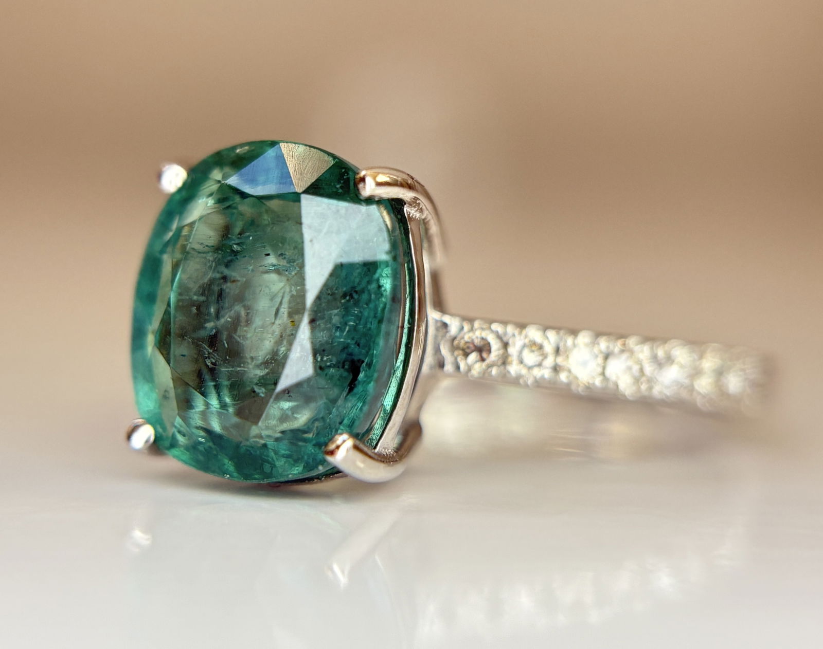 Beautiful 3.10 CT Natural Emerald Ring With Natural Diamonds & Platinum 950 (1 of 8)