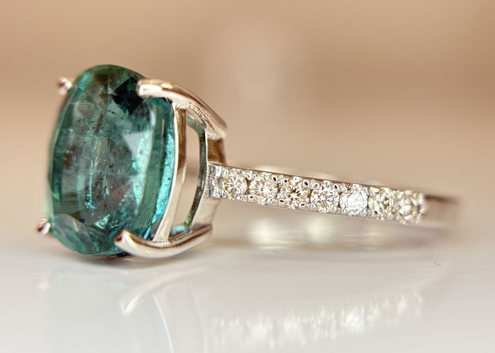 Beautiful 3.10 CT Natural Emerald Ring With Natural Diamonds & Platinum 950 - 3