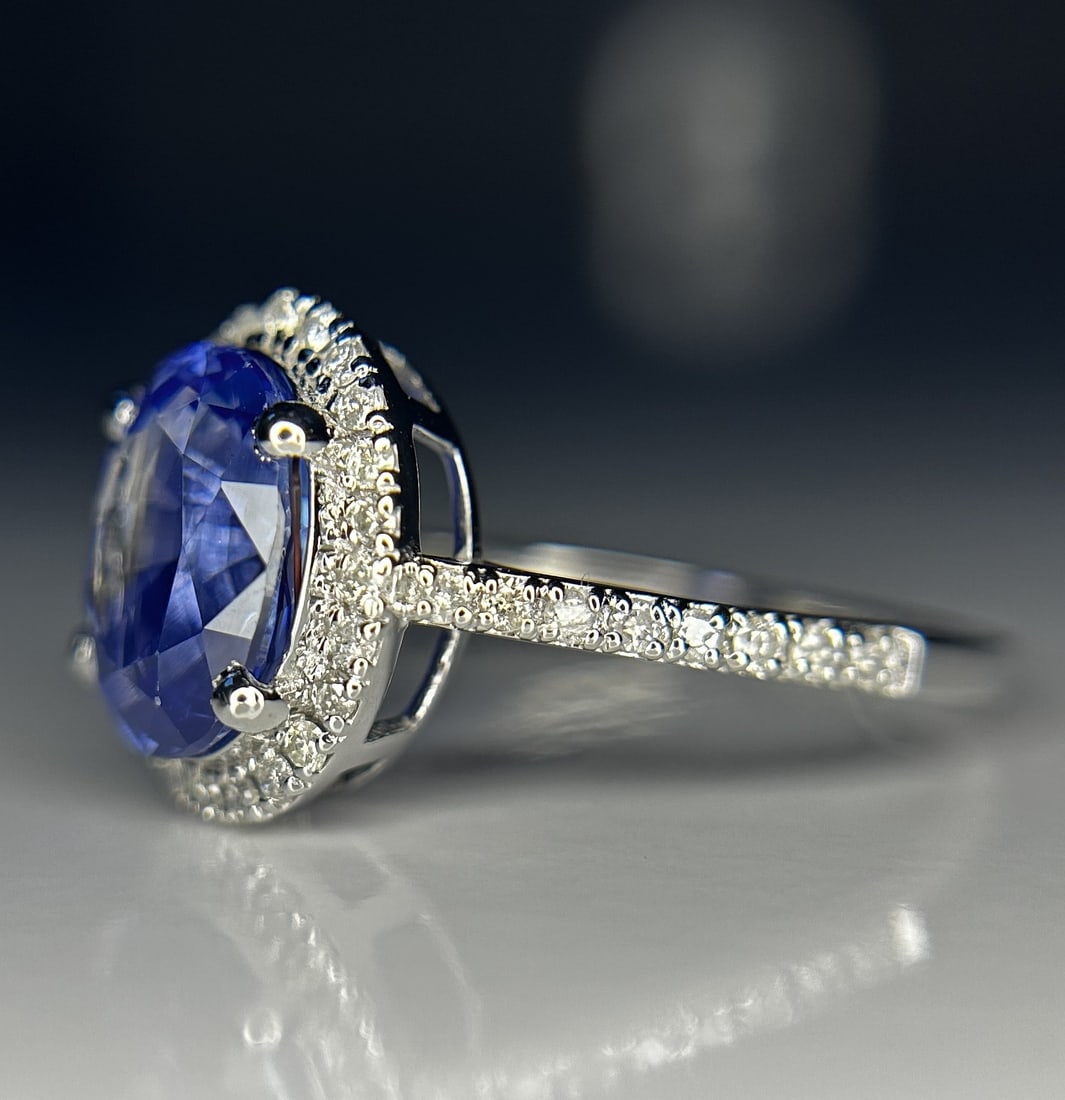 Beautiful 3.04ct Unheated Ceylon Blue Sapphire With Natural Diamonds & 18k Gold - 4