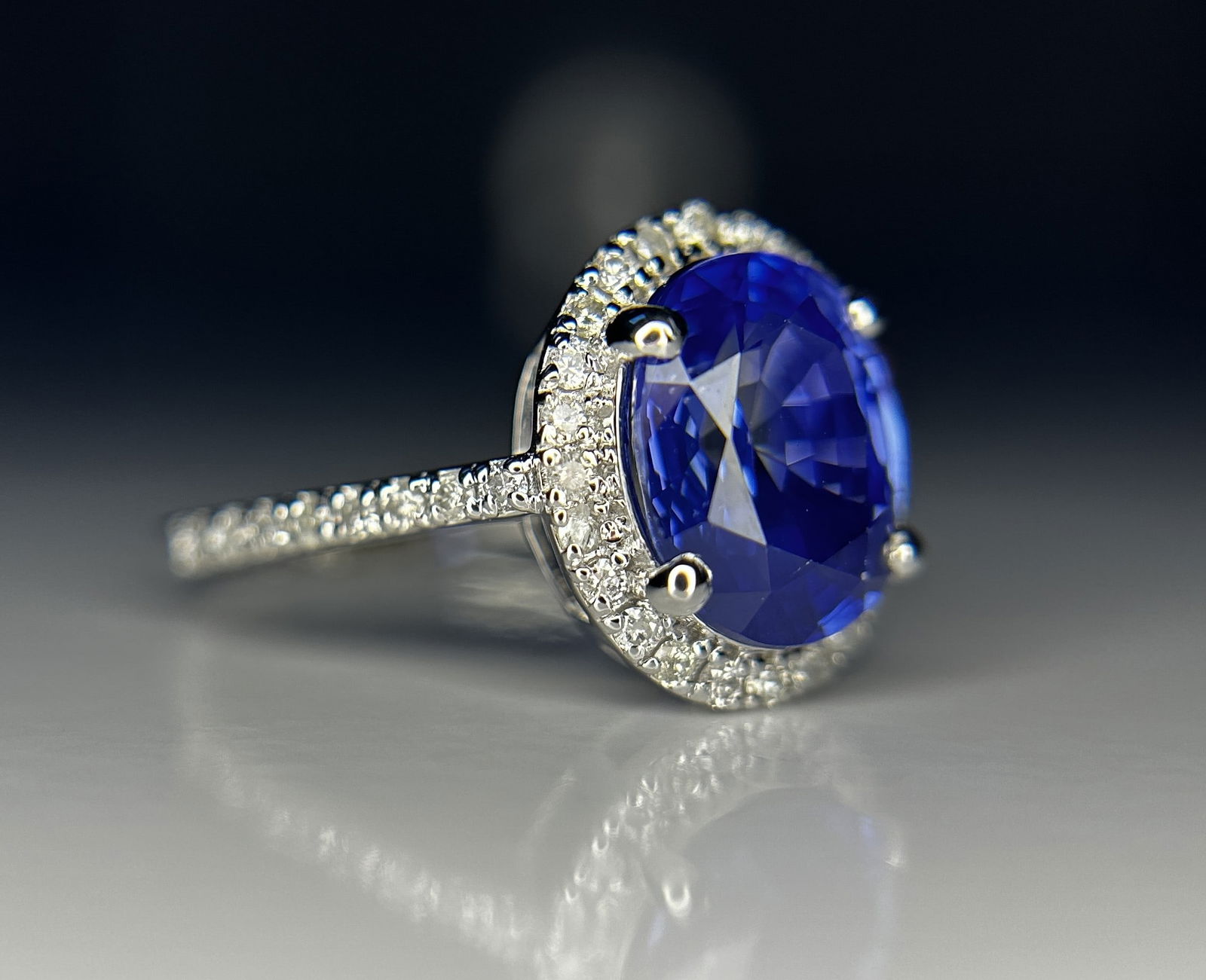 Beautiful 3.04ct Unheated Ceylon Blue Sapphire With Natural Diamonds & 18k Gold - 6