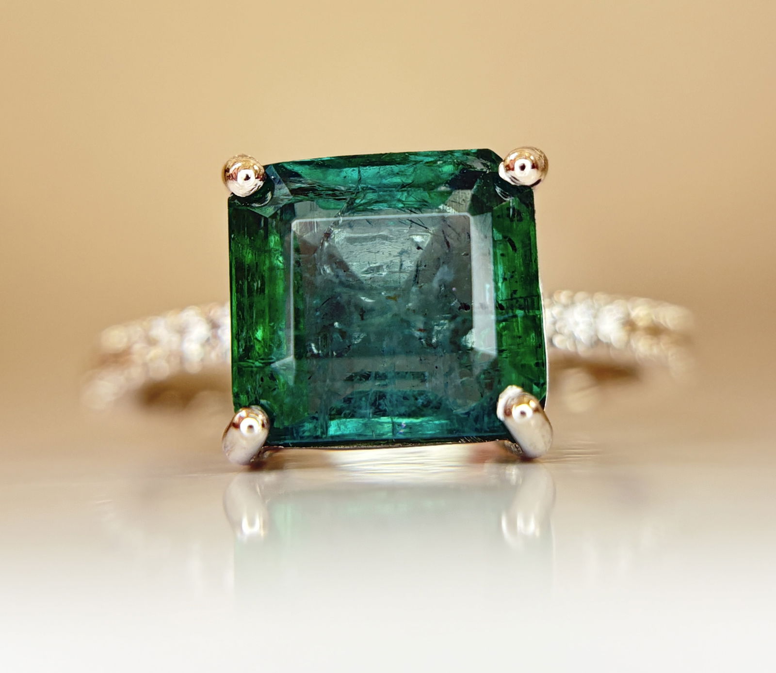 Beautiful 3.42 CT Natural Emerald Ring With Natural Diamonds & Platinum 950 - 2