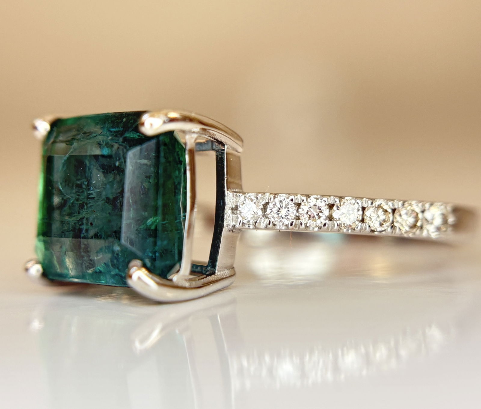 Beautiful 3.42 CT Natural Emerald Ring With Natural Diamonds & Platinum 950 - 3