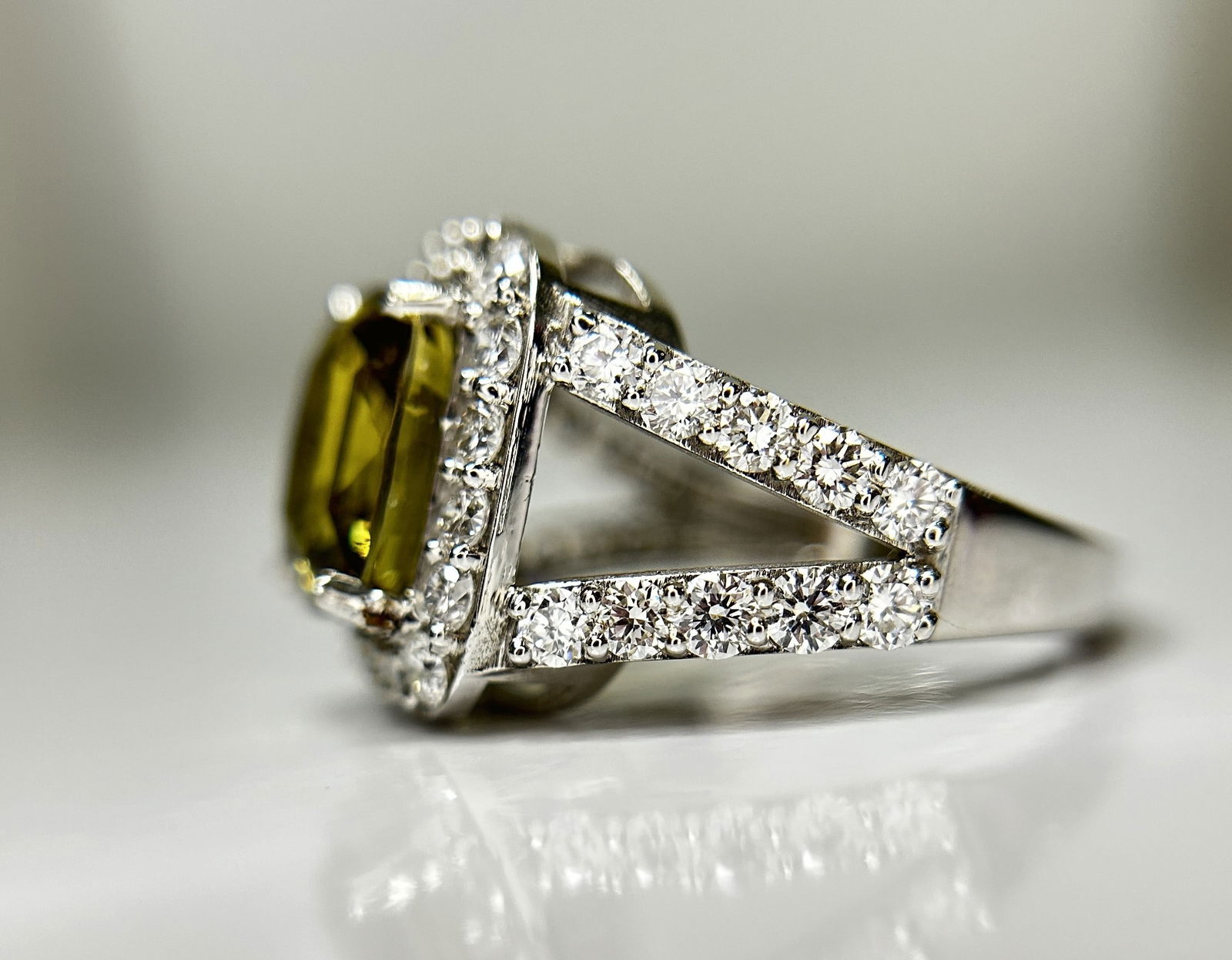 GIA Certified Natural Alexandrite 4.17ct Ring With 1.55 Cts Diamond & 18k White - 6