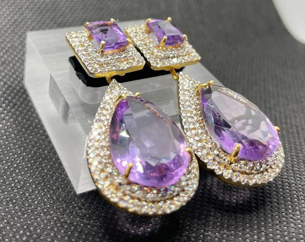 Beautiful 34.5ct Natural Amethyst With 4.70ct Natural Diamonds and 18k Gold - 4