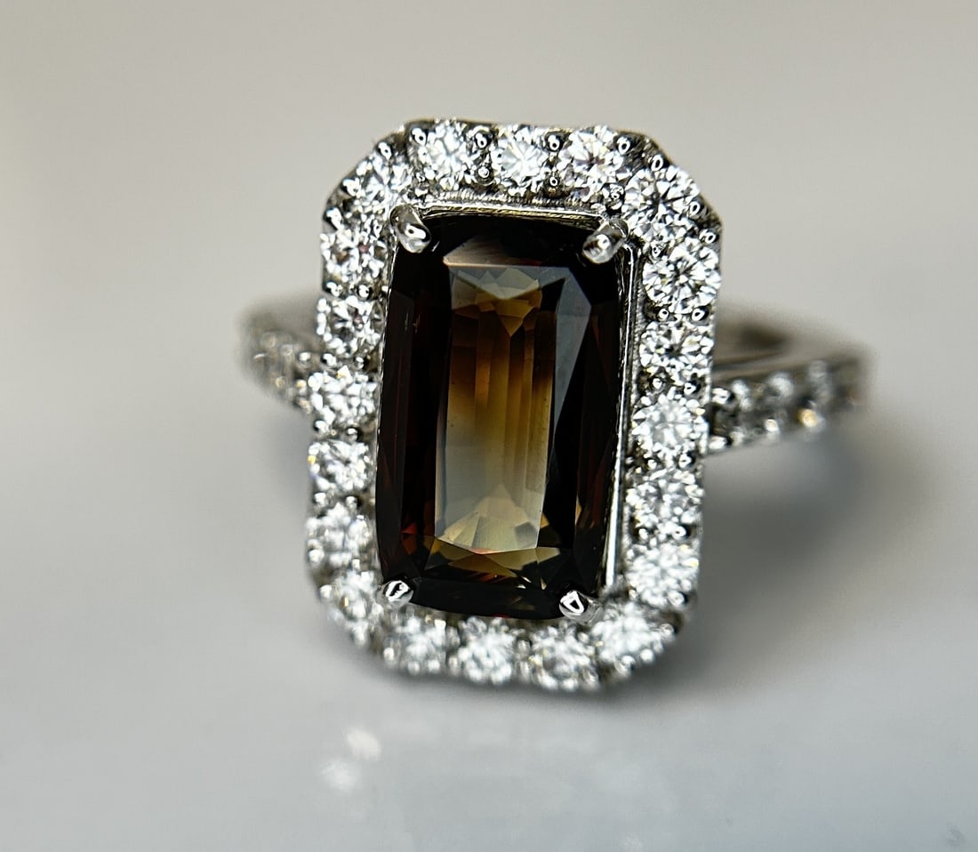 GIA Certified Natural Rare Alexandrite Ring 5.07ct With 1.38ct Diamond & 18k White Gold - 12