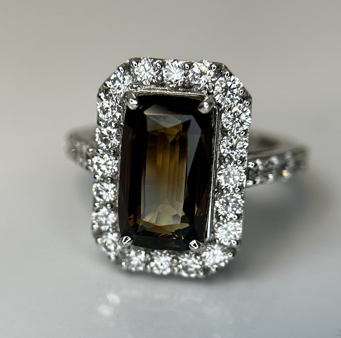 GIA Certified Natural Rare Alexandrite Ring 5.07ct With 1.38ct Diamond & 18k White Gold - 5