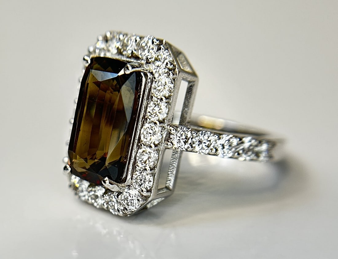 GIA Certified Natural Rare Alexandrite Ring 5.07ct With 1.38ct Diamond & 18k White Gold - 6