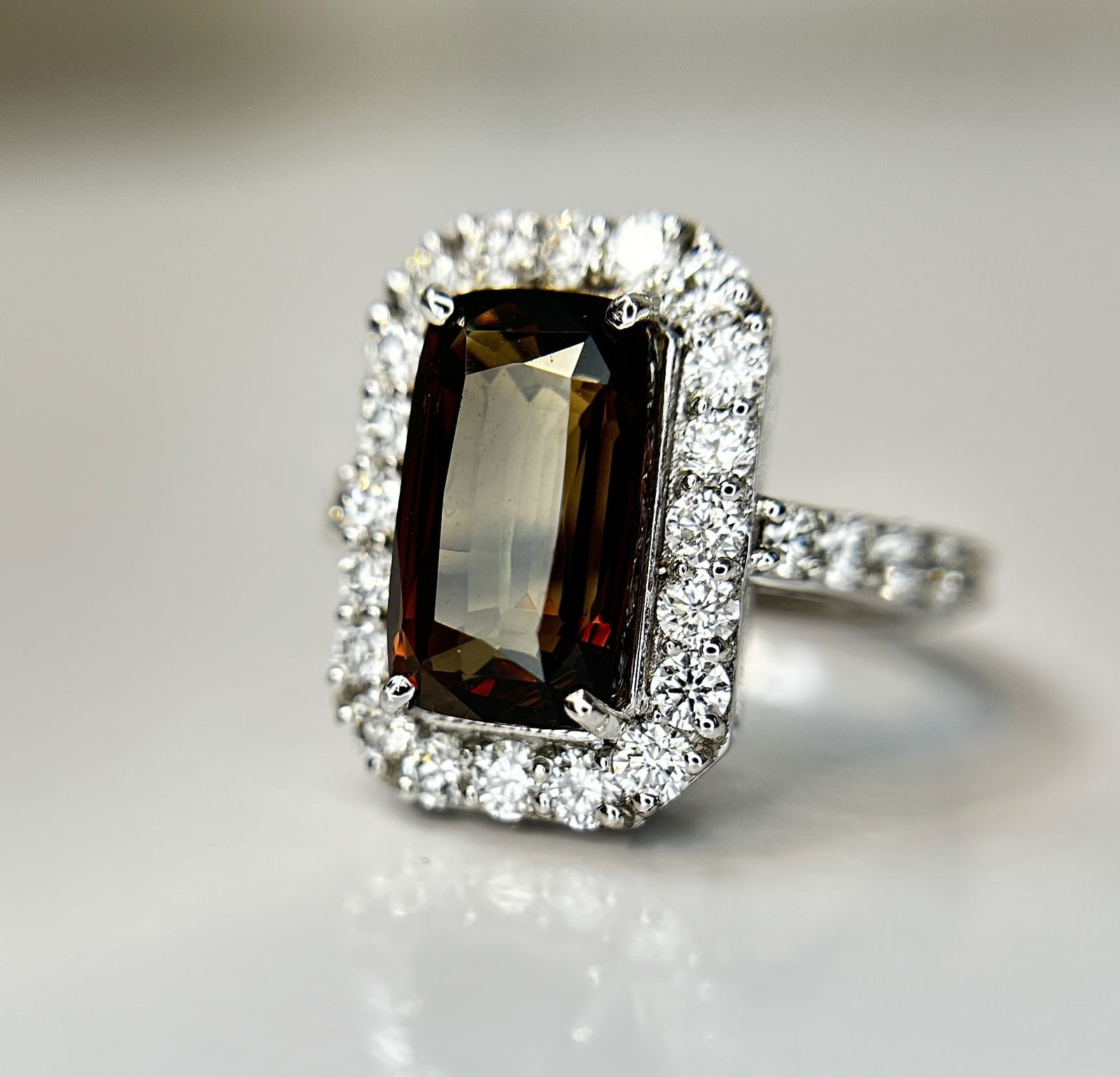 GIA Certified Natural Rare Alexandrite Ring 5.07ct With 1.38ct Diamond & 18k White Gold - 7