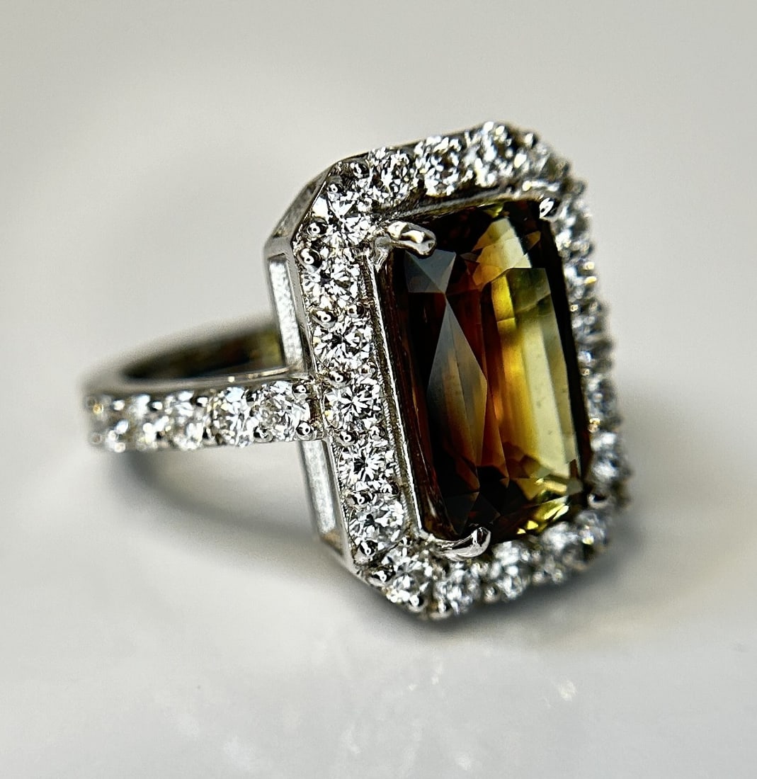 GIA Certified Natural Rare Alexandrite Ring 5.07ct With 1.38ct Diamond & 18k White Gold - 9