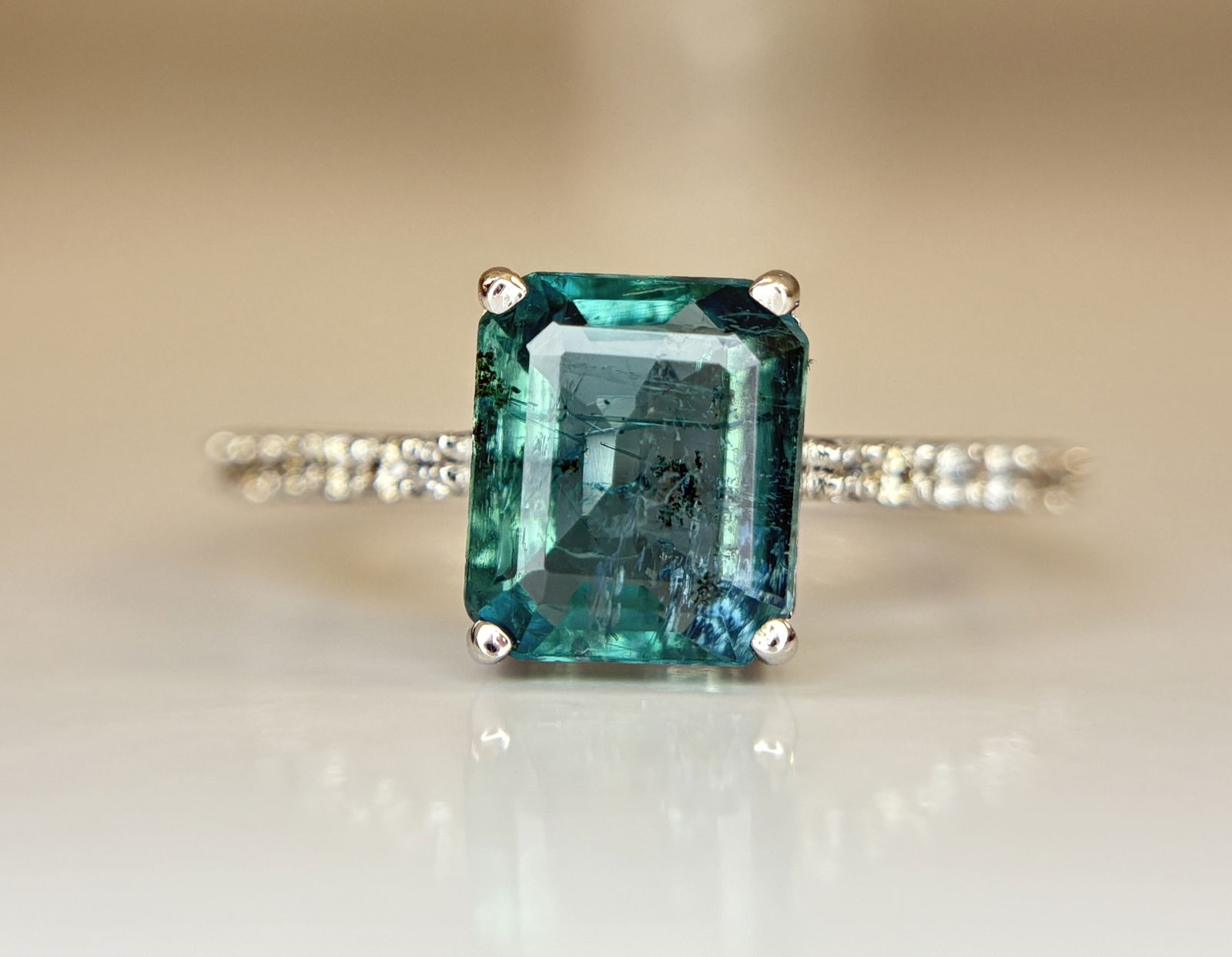 Beautiful 1.86 CT Natural Emerald Ring With Natural Diamonds & Platinum 950 - 4