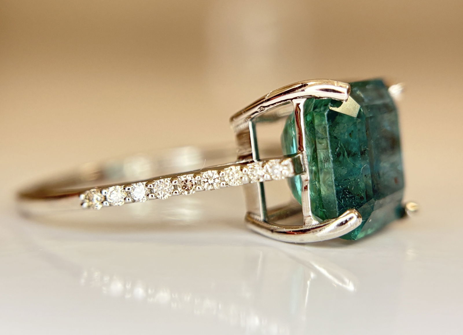 Beautiful 3.92 CT Natural Emerald Ring With Natural Diamonds & Platinum 950 - 5