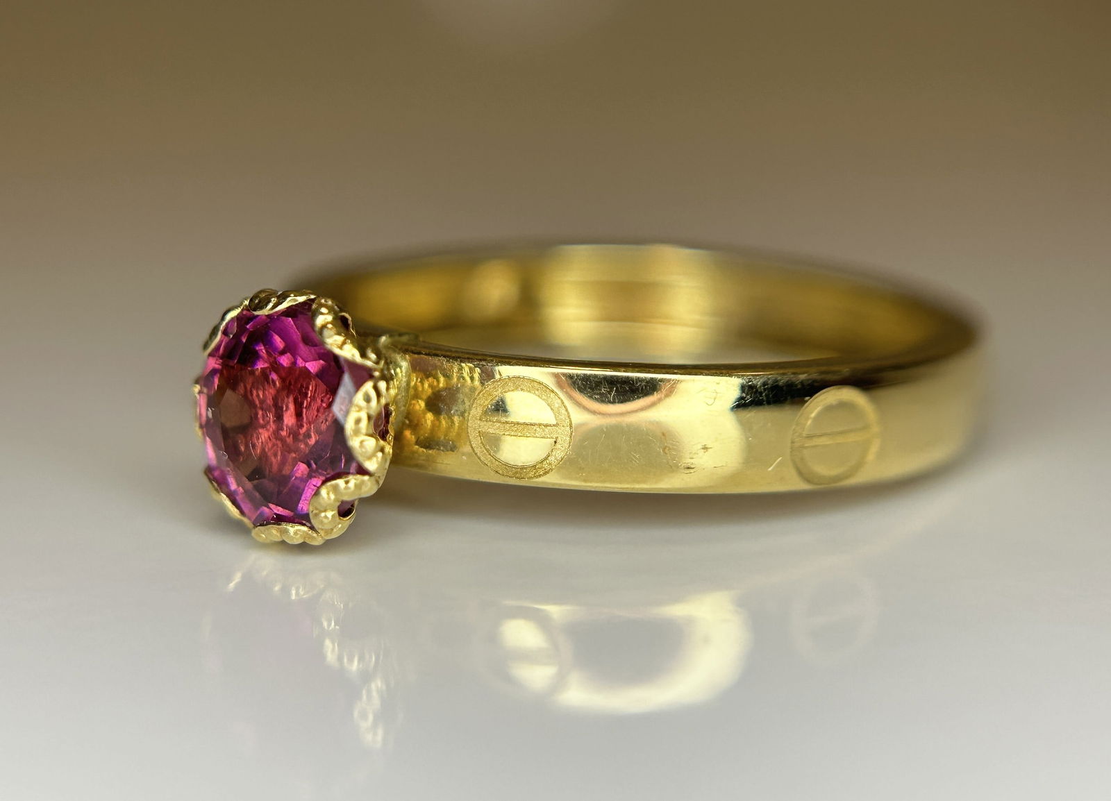Beautiful 0.90 CT Natural Spinel Ring & 18k Yellow Gold - 3
