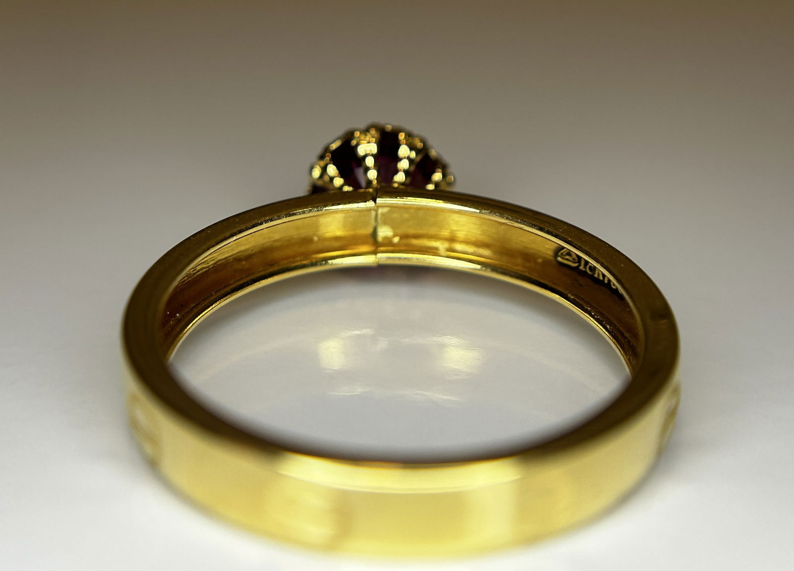 Beautiful 0.90 CT Natural Spinel Ring & 18k Yellow Gold - 5