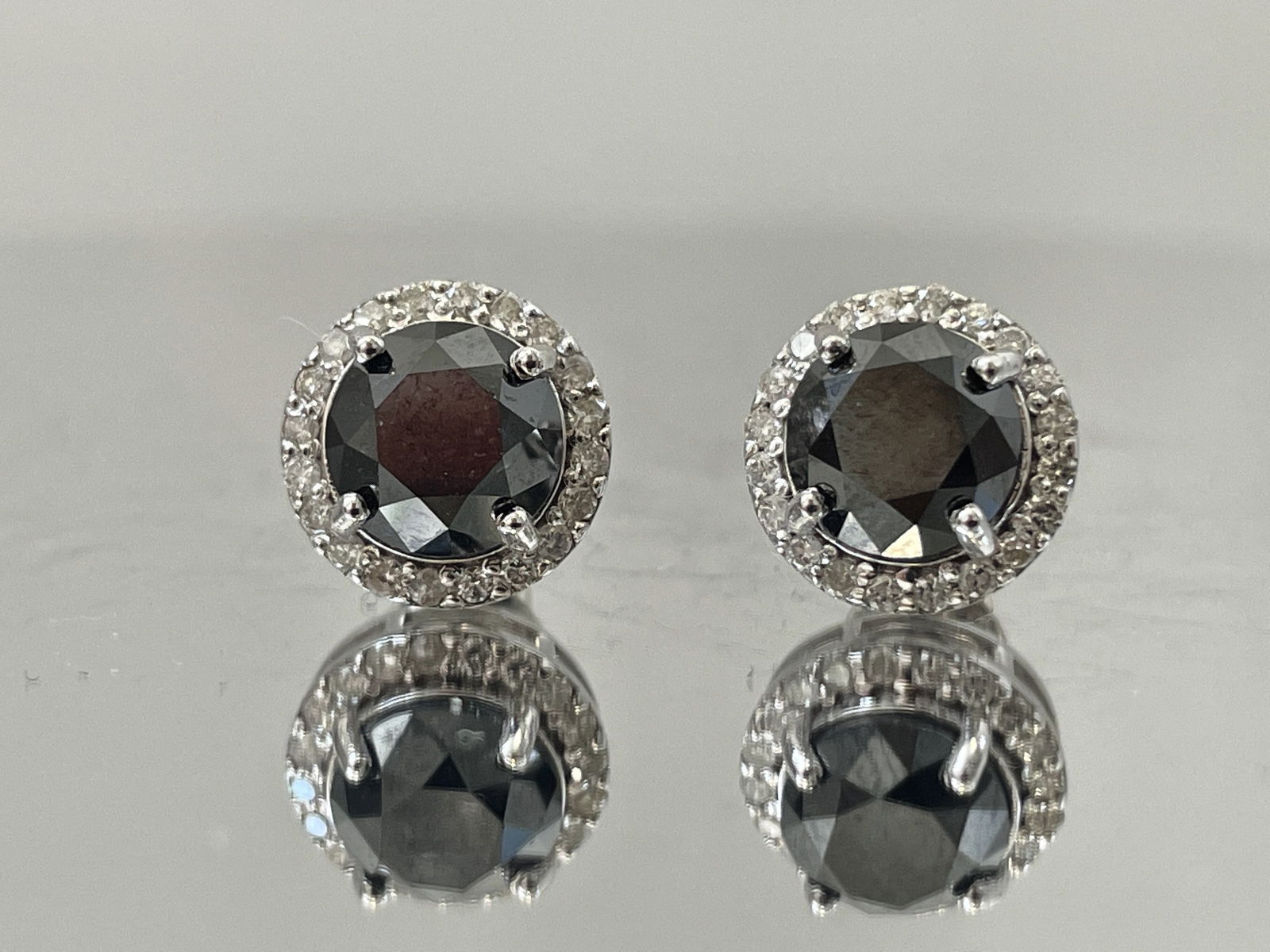 Beautiful Natural 3.84 CT Black Diamond Earrings Natural Diamonds & 18k Gold (1 of 8)