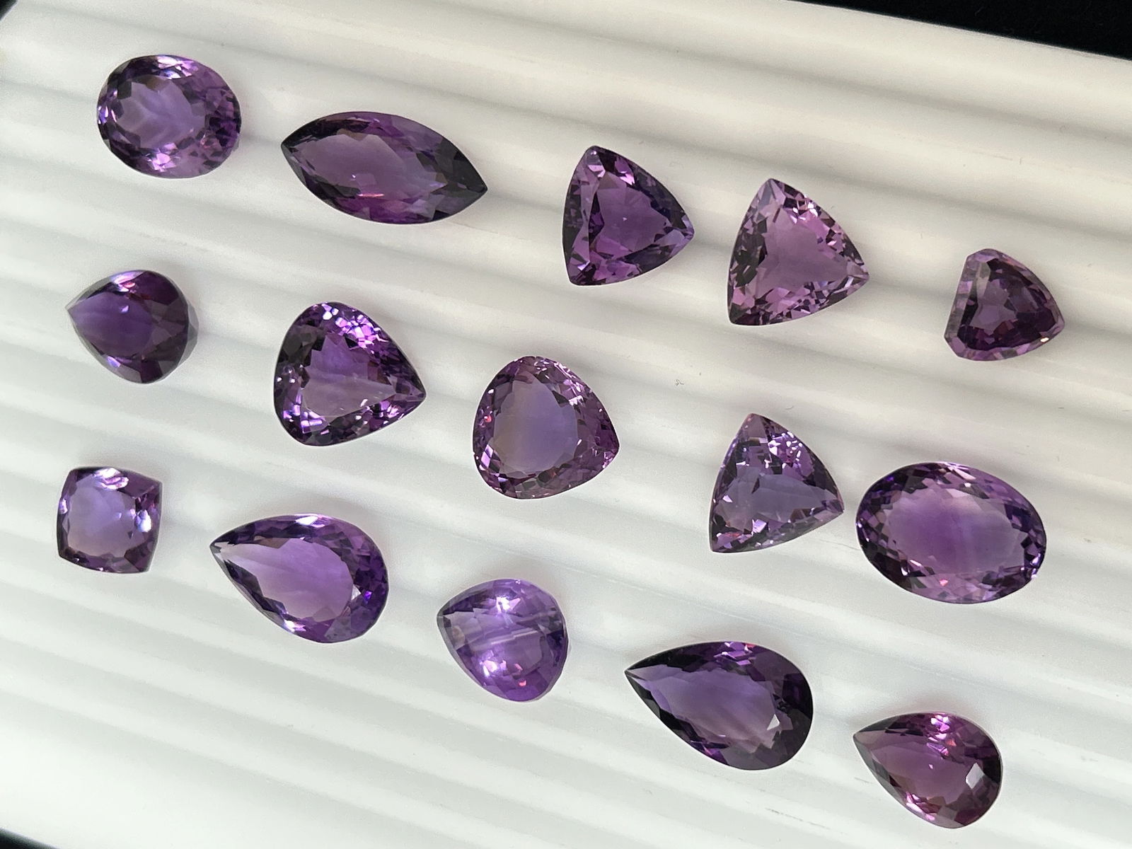 137.75ct Natural Amethyst - 4