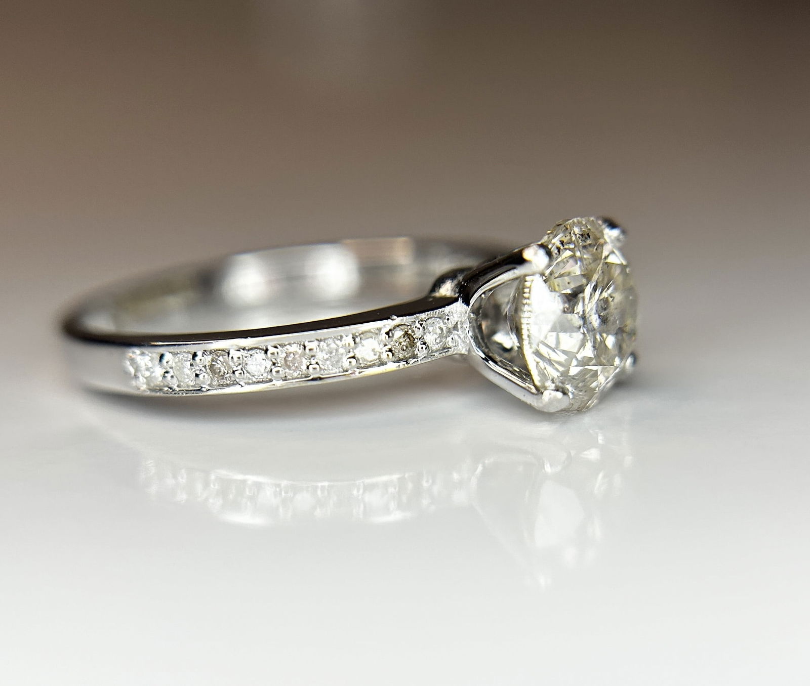 Beautiful 1.70ct Untreated Natural Solitaire Diamond & 18k Gold - 5