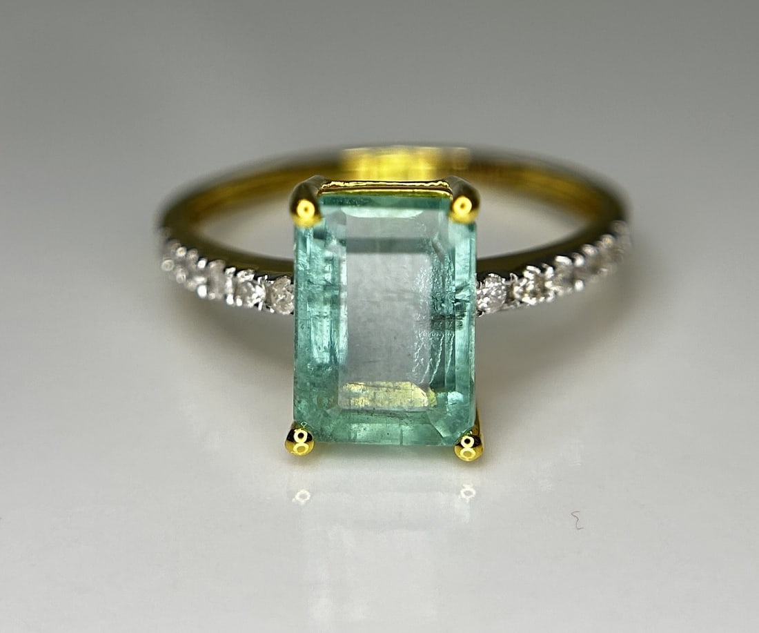 Beautiful Natural Emerald 2.68 CT With Natural Diamonds & 18k Gold - 6