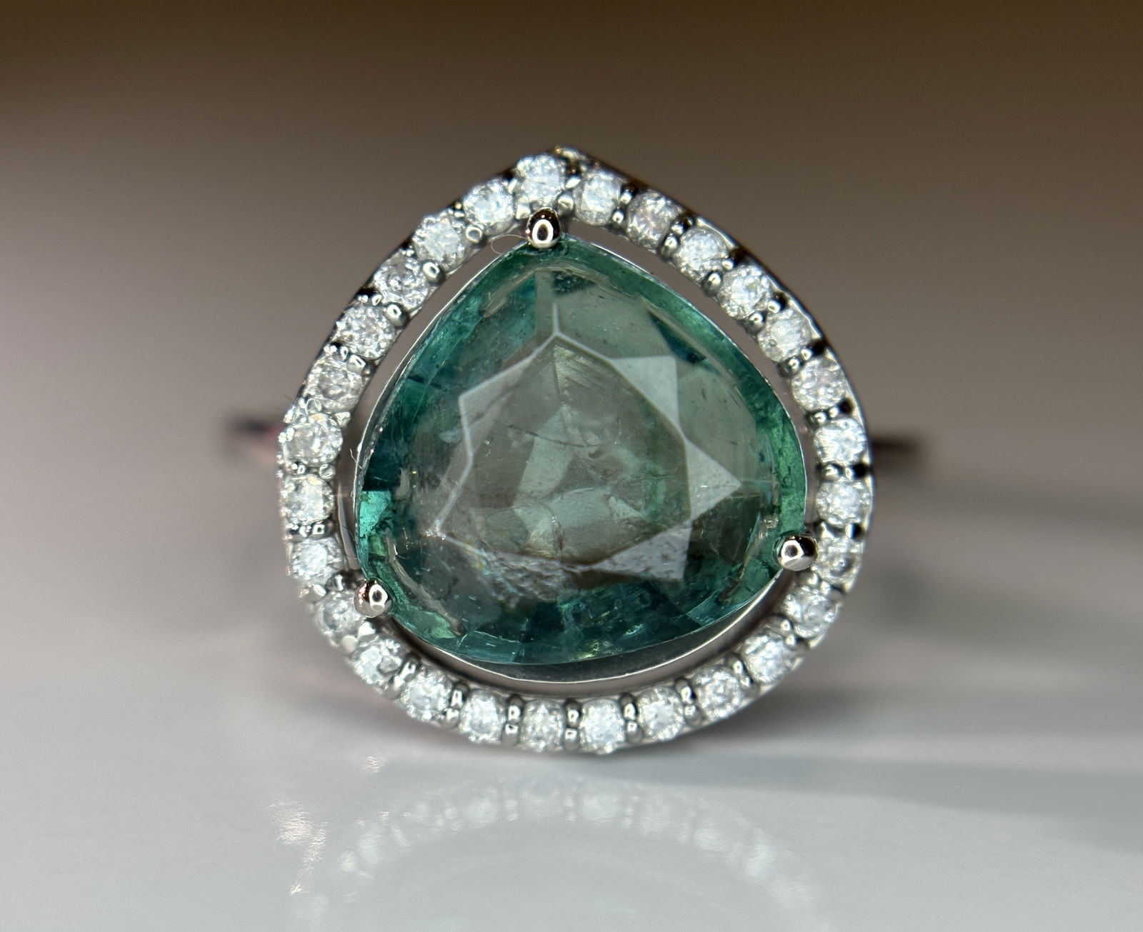 Beautiful 3.21 CT Natural Emerald Ring With Natural Diamonds & Platinum 950 (1 of 11)