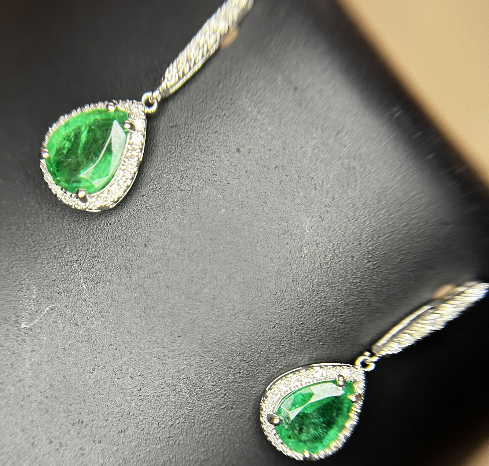 Beautiful 3.21ct Natural Emerald Earrings With Natural Diamonds & 18k Gold (1 of 10)