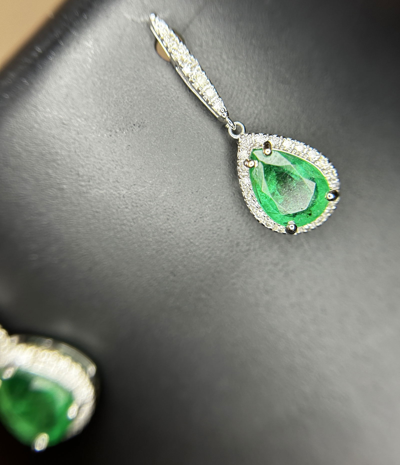 Beautiful 3.21ct Natural Emerald Earrings With Natural Diamonds & 18k Gold - 3