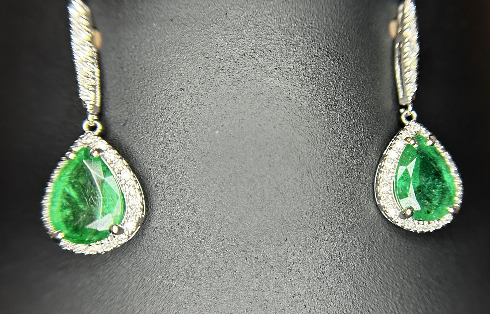 Beautiful 3.21ct Natural Emerald Earrings With Natural Diamonds & 18k Gold - 8