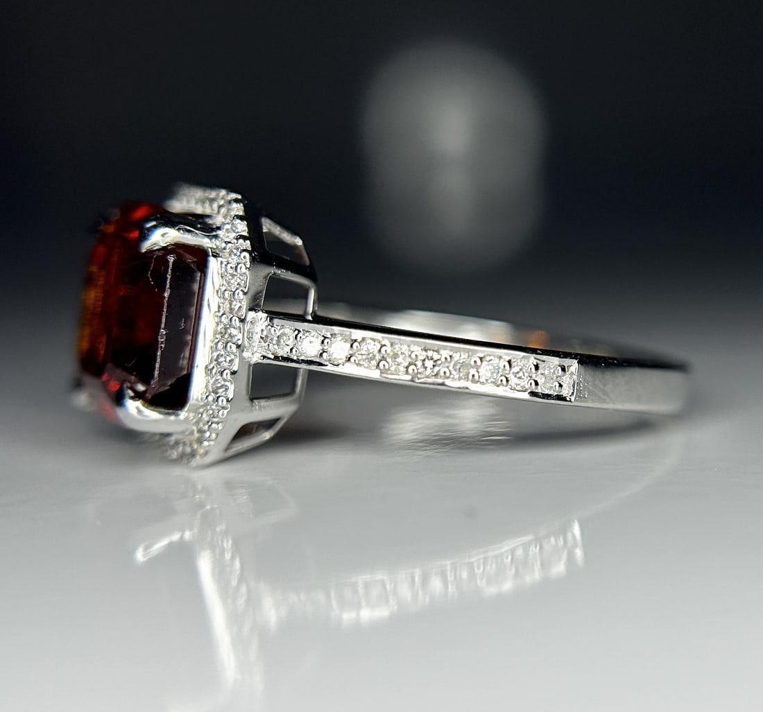 Beautiful 3.55 CT Natural Hessonite Garnet With Natural Diamonds & 18k Gold - 5