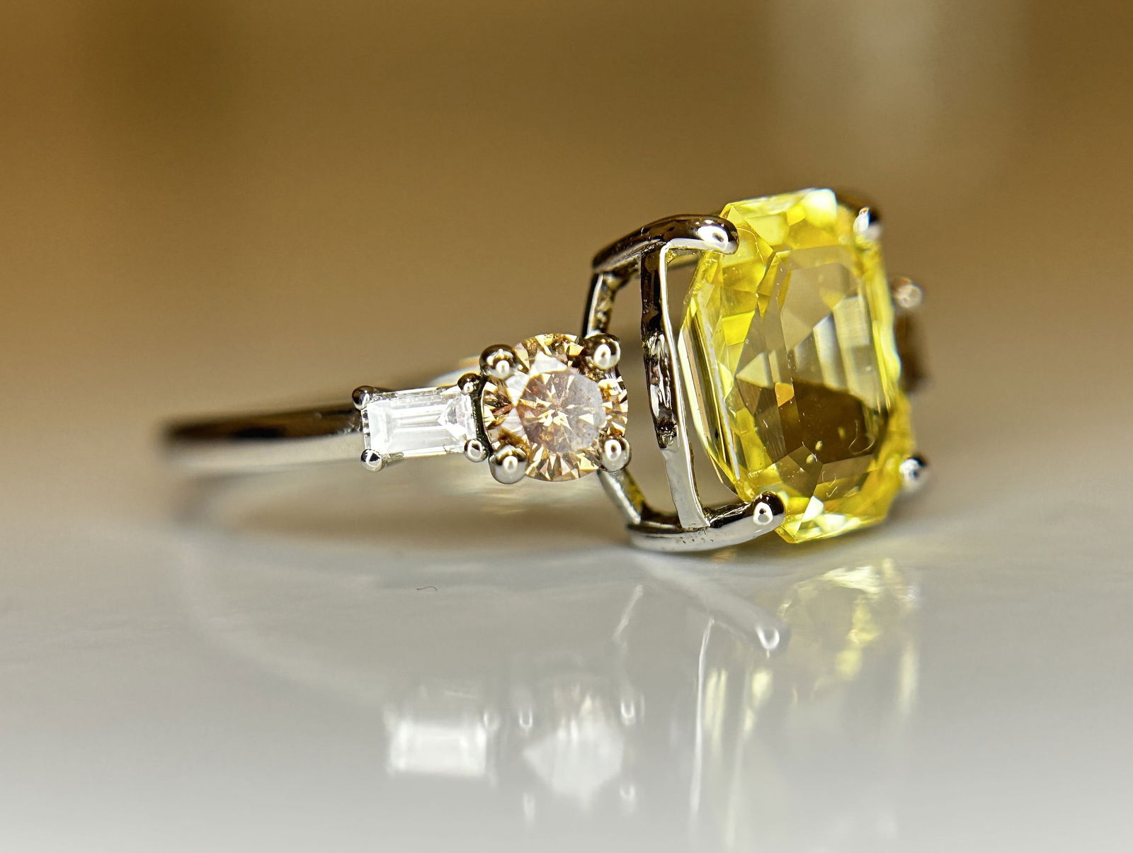 Beautiful 2.34ct Unheated Untreated Natural Ceylon Yellow Sapphire Diamonds & 950 Platinum - 8
