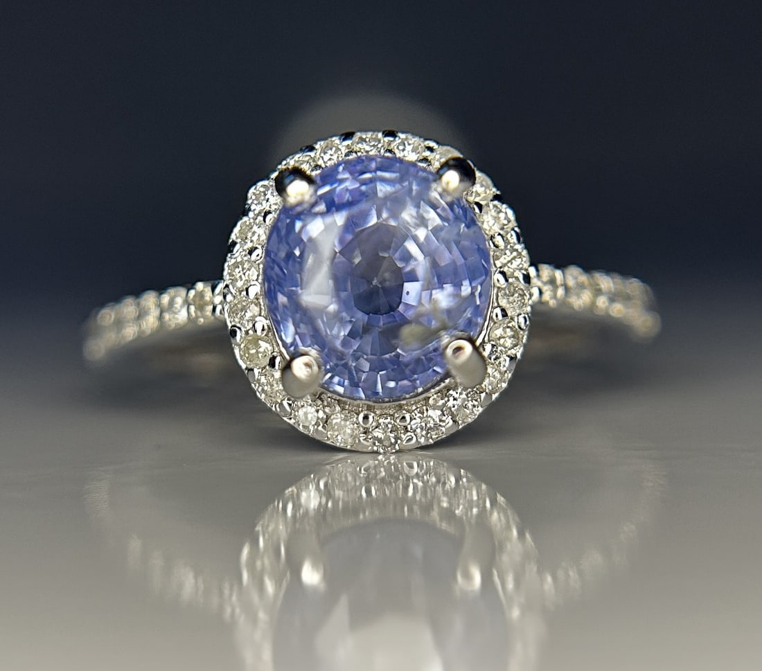 Beautiful 3.10 CT Unheated Ceylon Blue Sapphire With Natural Diamonds & 18k Gold - 2