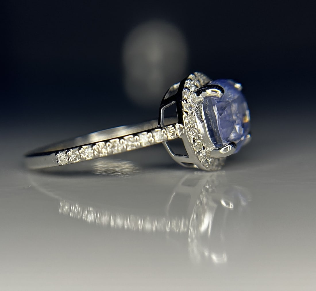 Beautiful 3.10 CT Unheated Ceylon Blue Sapphire With Natural Diamonds & 18k Gold - 6