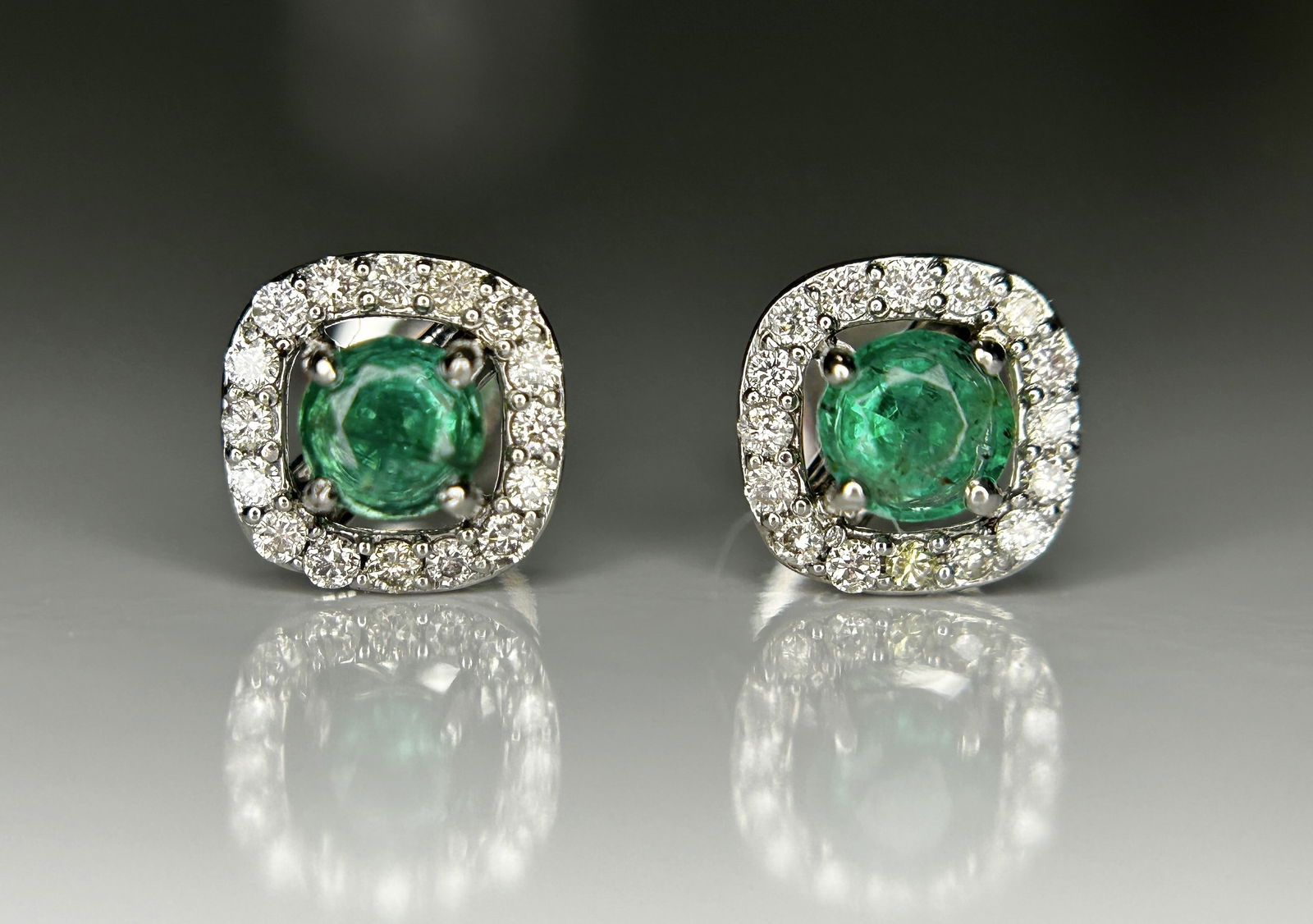 Beautiful 0.49ct Natural Emerald Halo Set Stud Earrings With Diamonds In Platinum 950 - 2