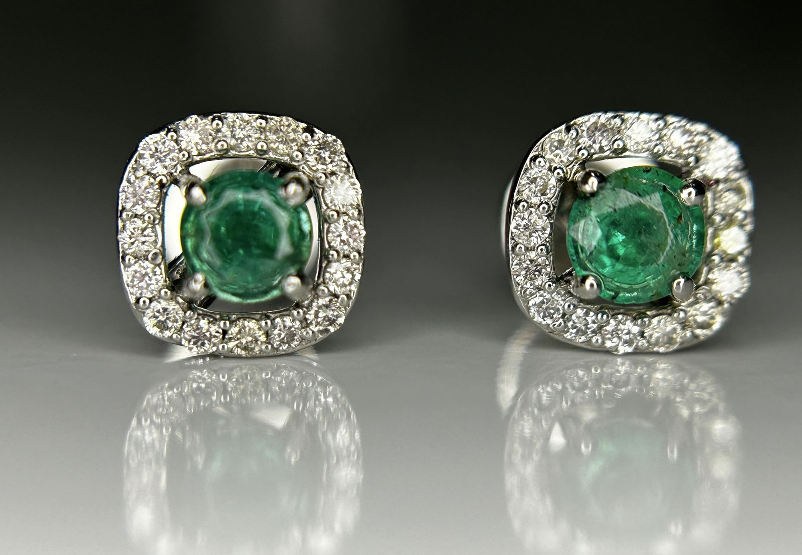 Beautiful 0.49ct Natural Emerald Halo Set Stud Earrings With Diamonds In Platinum 950 - 3