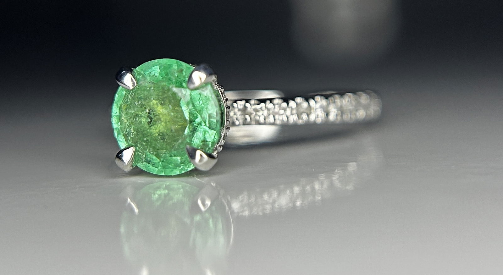 Beautiful 1.03ct Natural Emerald With Natural Diamonds & 18k Gold - 3