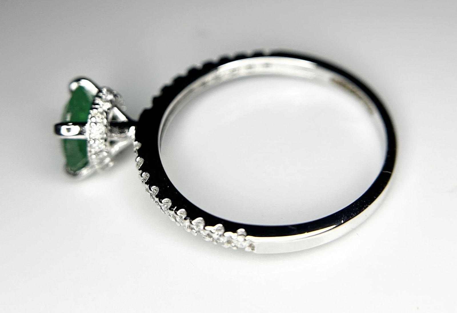 Beautiful 1.03ct Natural Emerald With Natural Diamonds & 18k Gold - 5