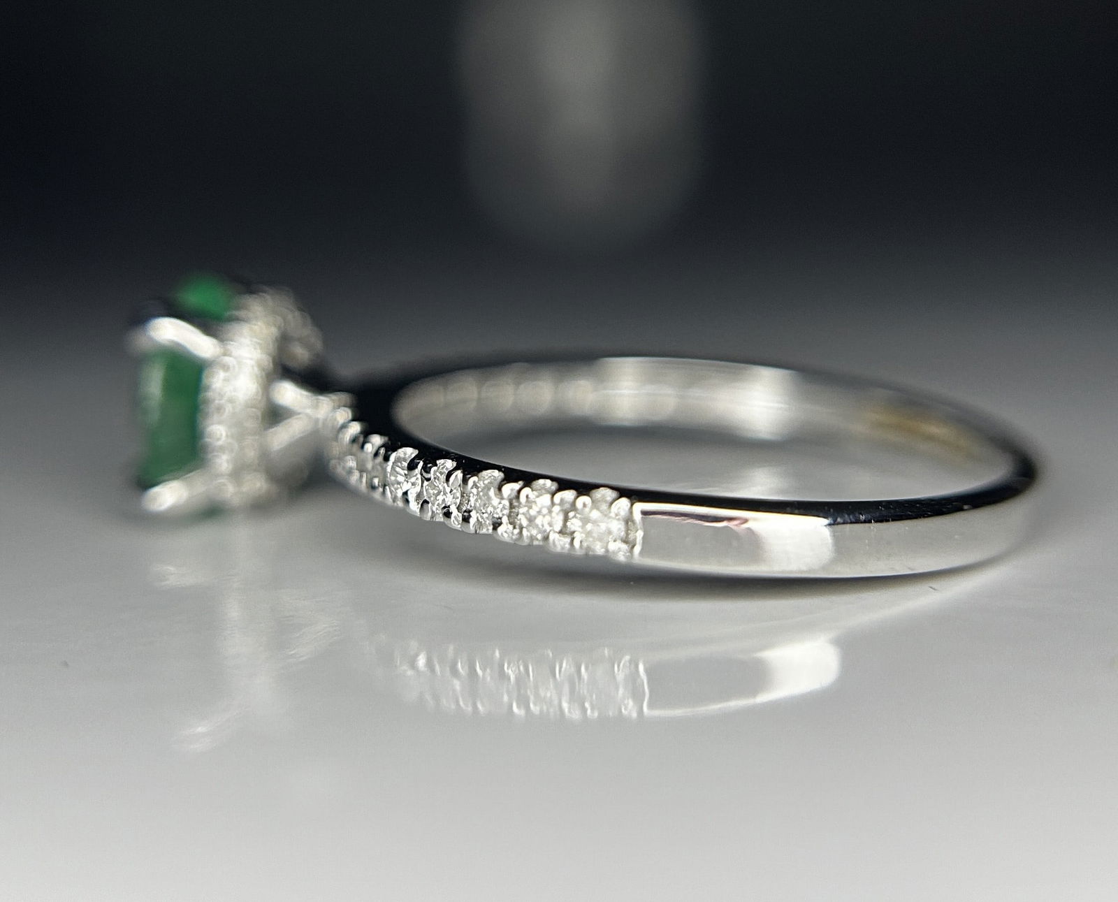 Beautiful 1.03ct Natural Emerald With Natural Diamonds & 18k Gold - 6