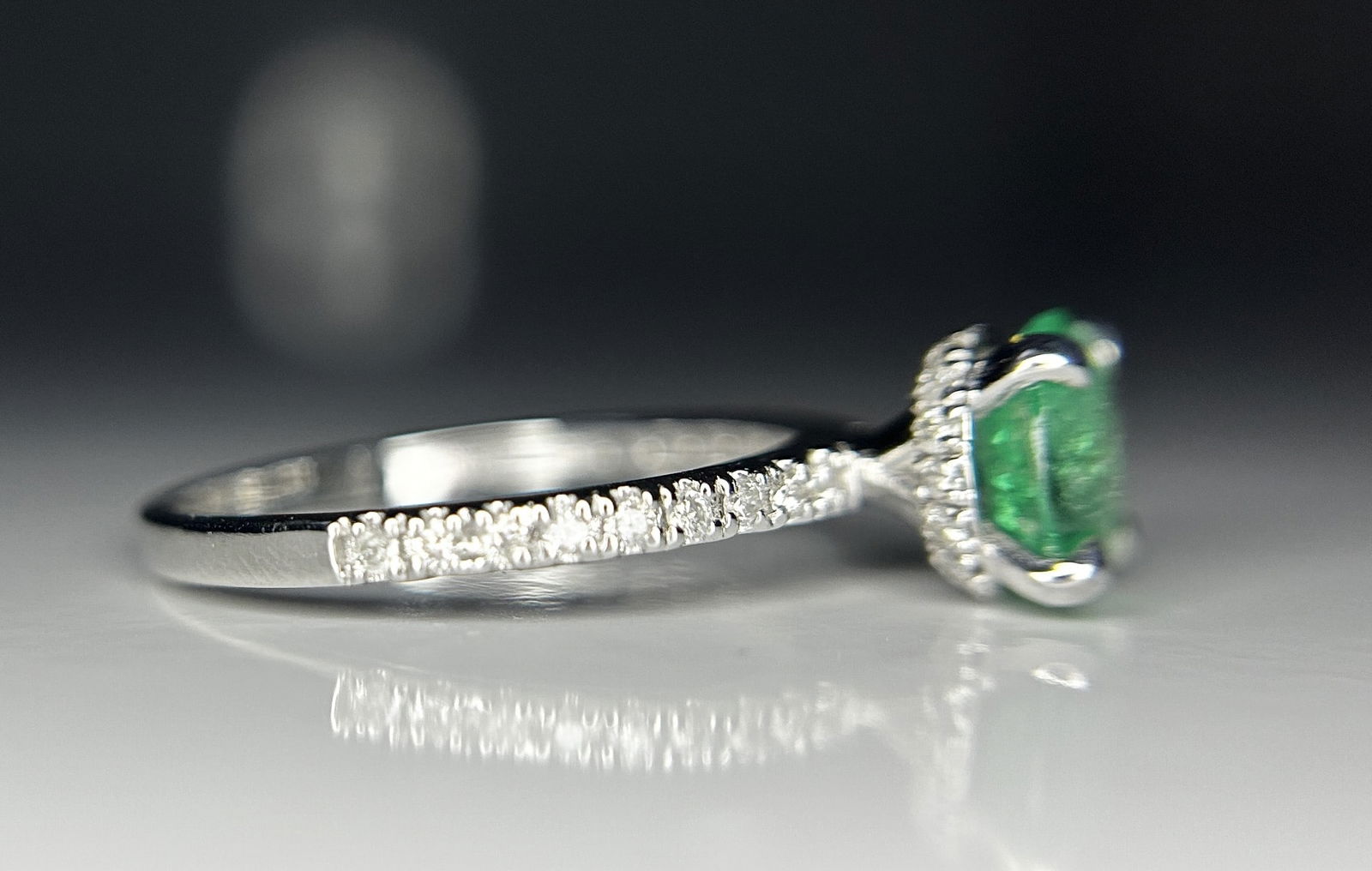 Beautiful 1.03ct Natural Emerald With Natural Diamonds & 18k Gold - 7