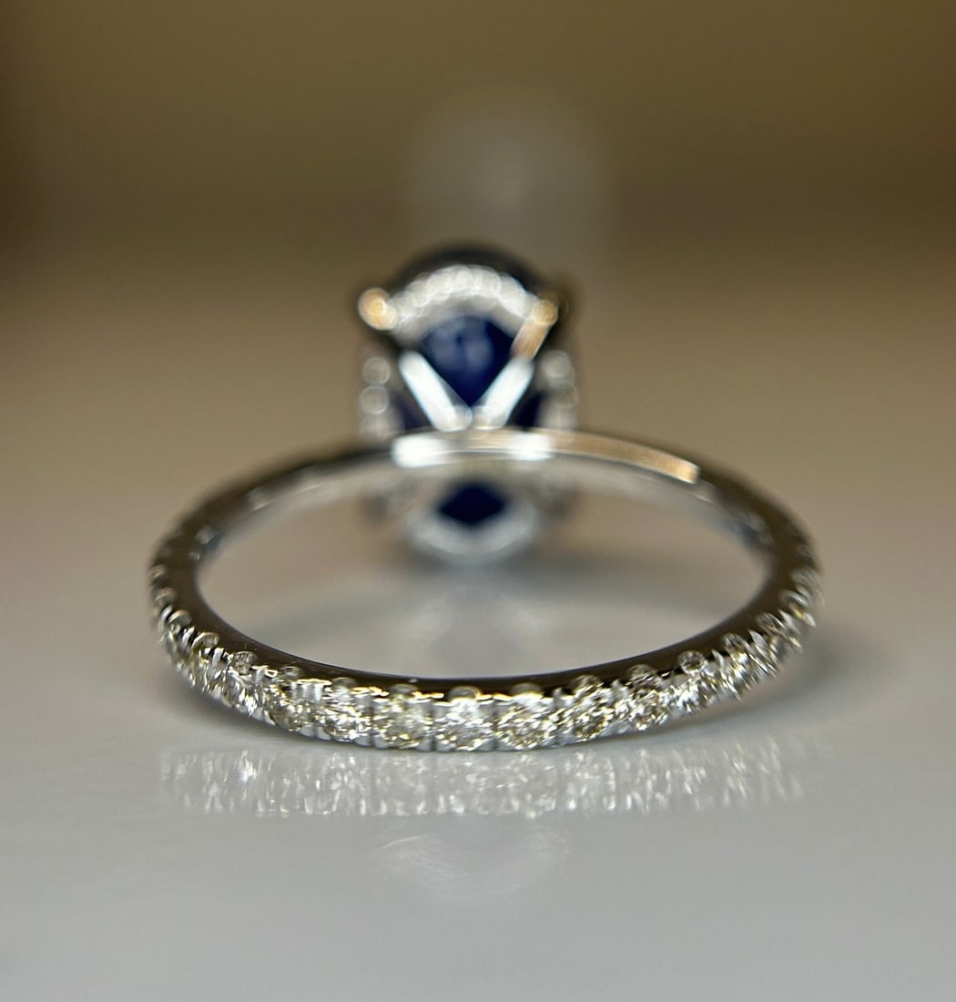 Beautiful 5.38 CT Natural Ceylon Royal Blue Sapphire Diamonds & 18k Gold - 5