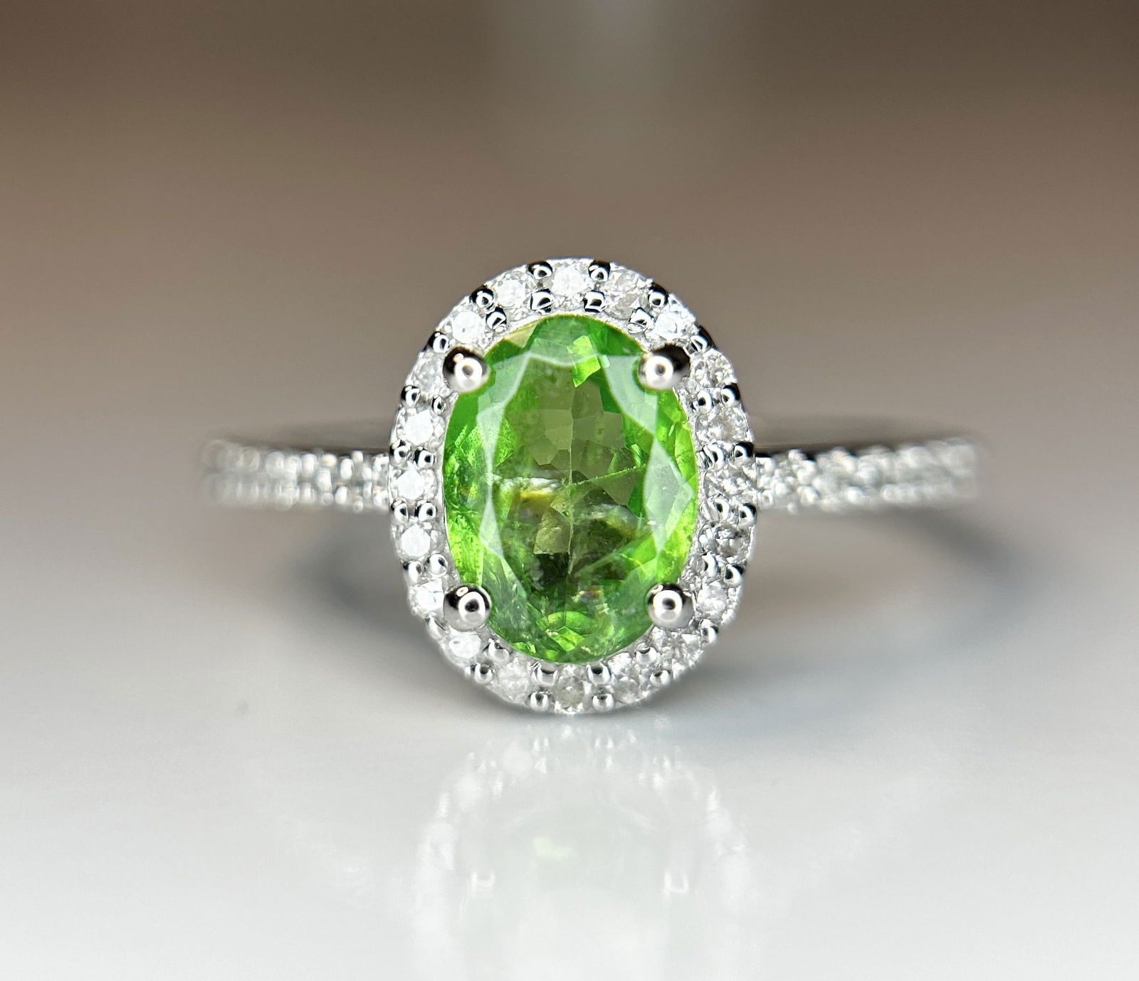 Beautiful 1.22 CT Natural Tsavorite Garnet With Natural Diamonds & 18k Gold (1 of 9)