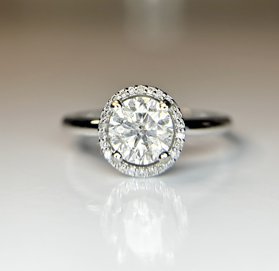 Beautiful 1.11ct Untreated Natural Solitaire Diamond & 18k Gold (1 of 6)