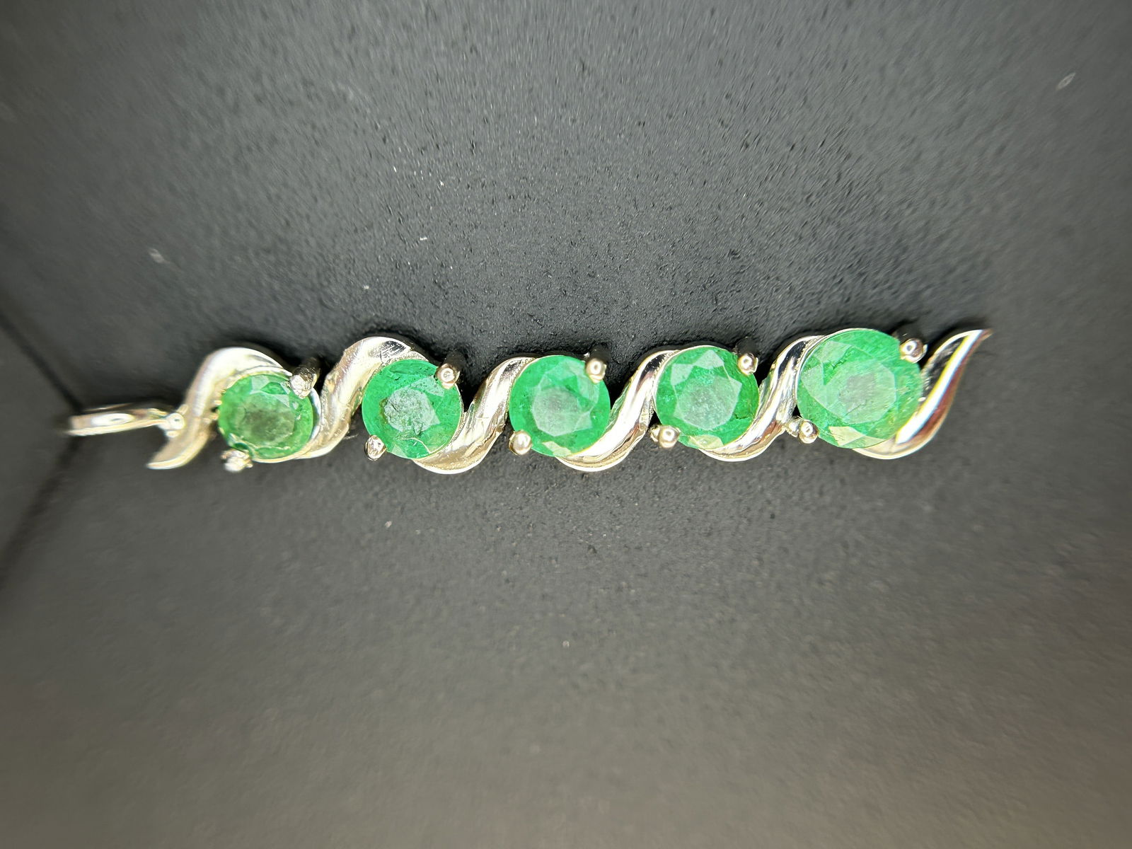 Beautiful 1.17ct Natural Emerald Pendant With Platinum 950 - 7